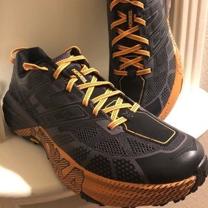 Hoka One One Speedgoat 2 Trail Running Shoes